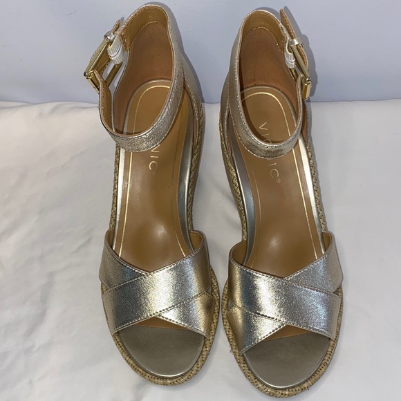 Vionic Marina Ankle Strap Wedge sz. 8 NWOT - Picture 1 of 6